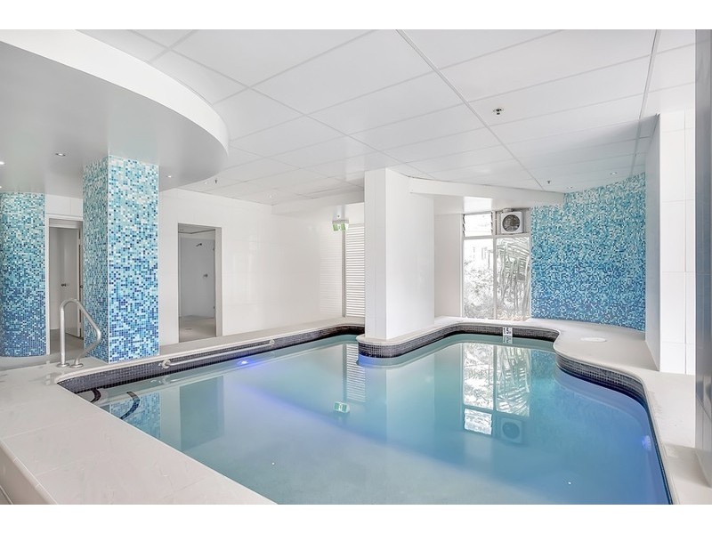 20 The Esplanade, Surfers Paradise QLD 4217