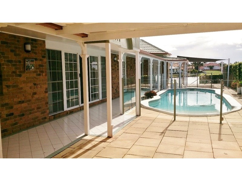 21 Montevideo Drive, Clear Island Waters QLD 4226