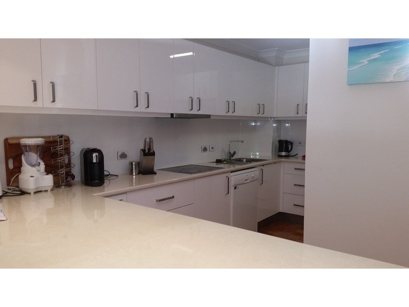 2 Adori Street, Surfers Paradise QLD 4217
