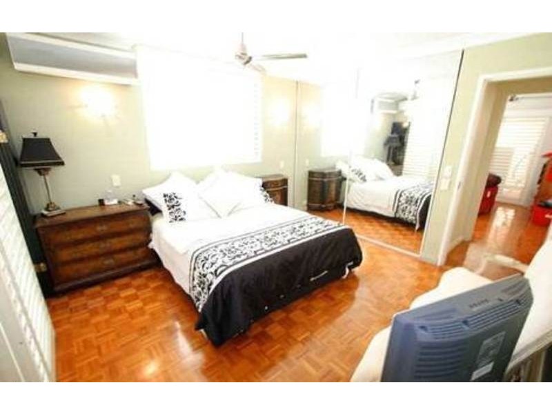 2 Adori Street, Surfers Paradise QLD 4217