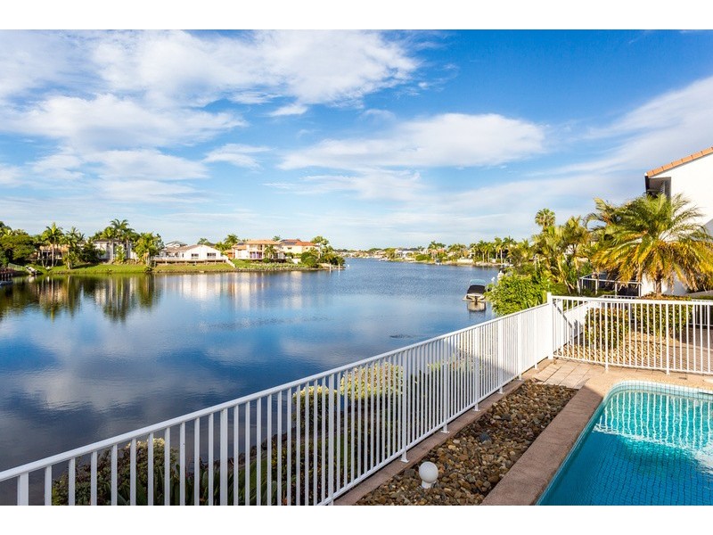 6 Martinique Way, Clear Island Waters QLD 4226