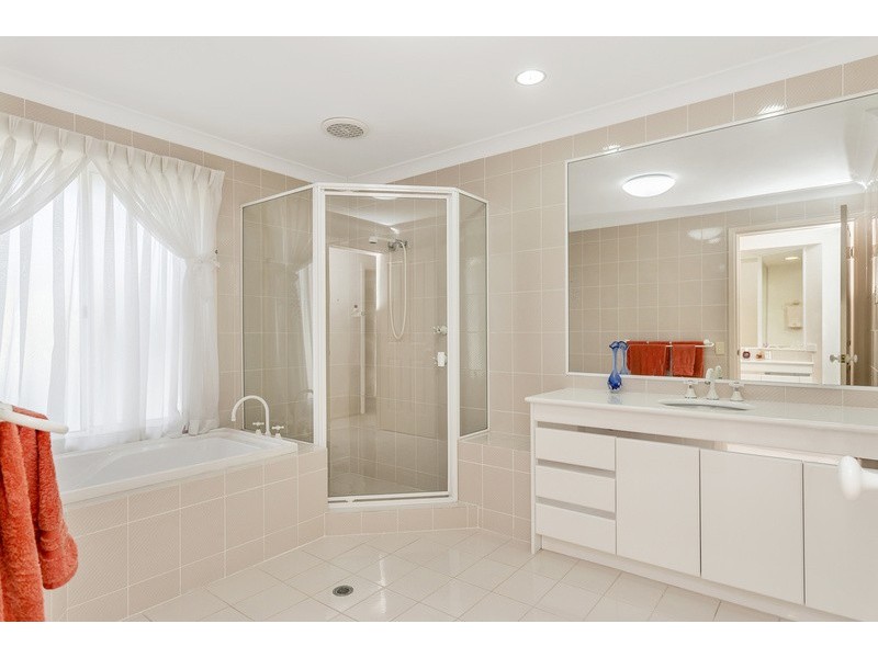 6 Martinique Way, Clear Island Waters QLD 4226