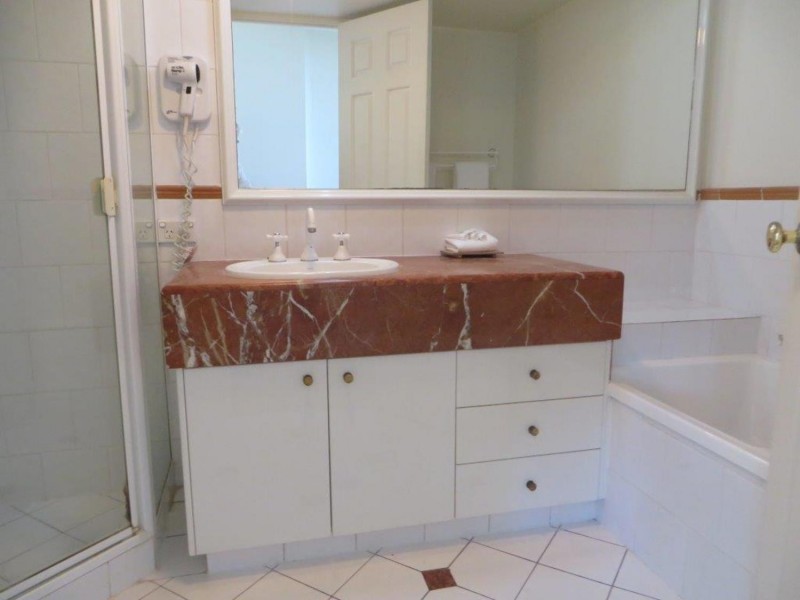Moroccan Elkhorn/7 Elkhorn Avenue, Surfers Paradise QLD 4217
