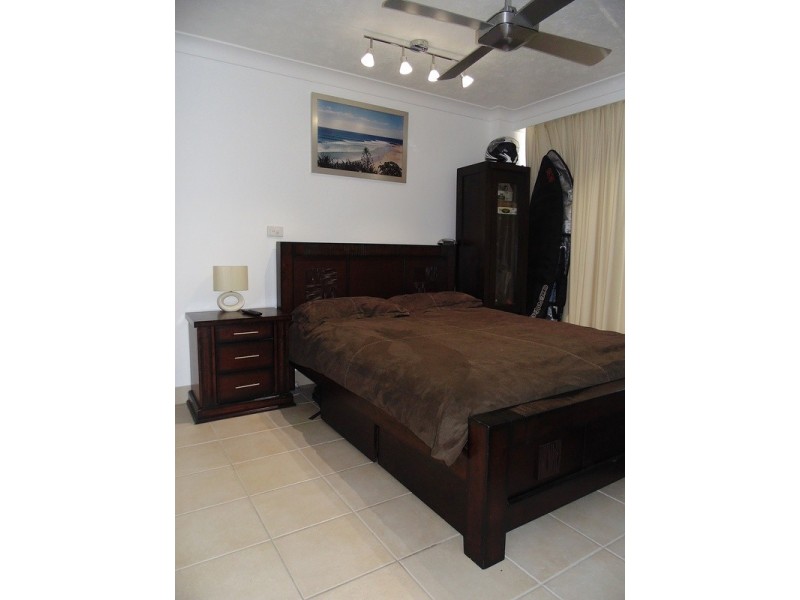 19 Aubrey Street, Surfers Paradise QLD 4217