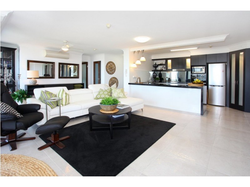 Surfers Plaza/70 Remembrance Drive, Surfers Paradise QLD 4217