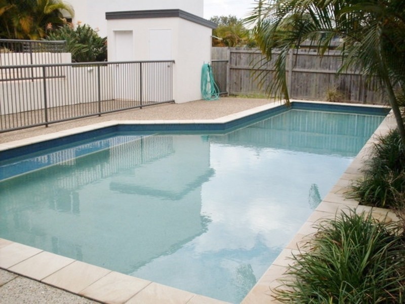 4 Proud Street, Labrador QLD 4215