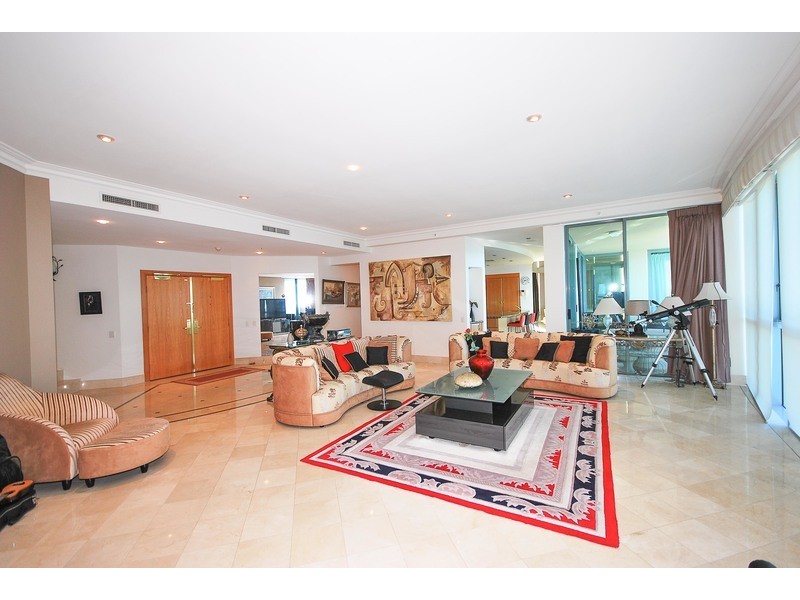 Sun City 3400 Surfers Paradise Boulevard, Surfers Paradise QLD 4217