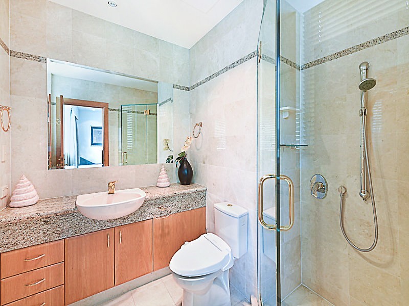 Sun City 3400 Surfers Paradise Boulevard, Surfers Paradise QLD 4217