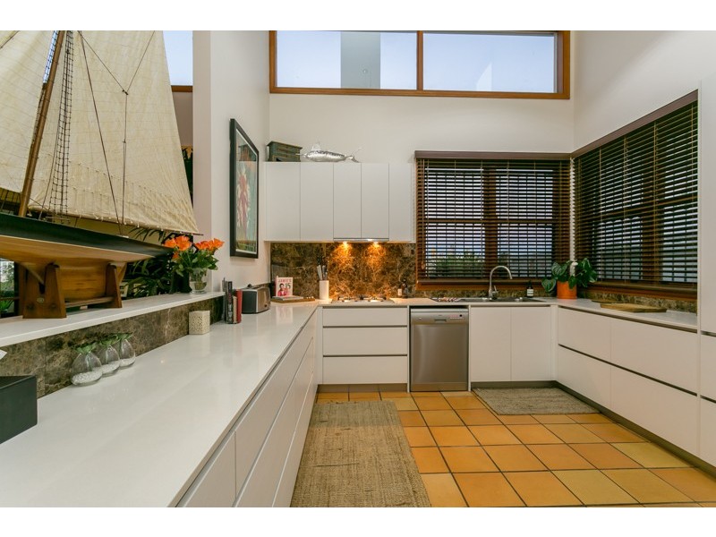 8 La Scala Court, Isle Of Capri QLD 4217