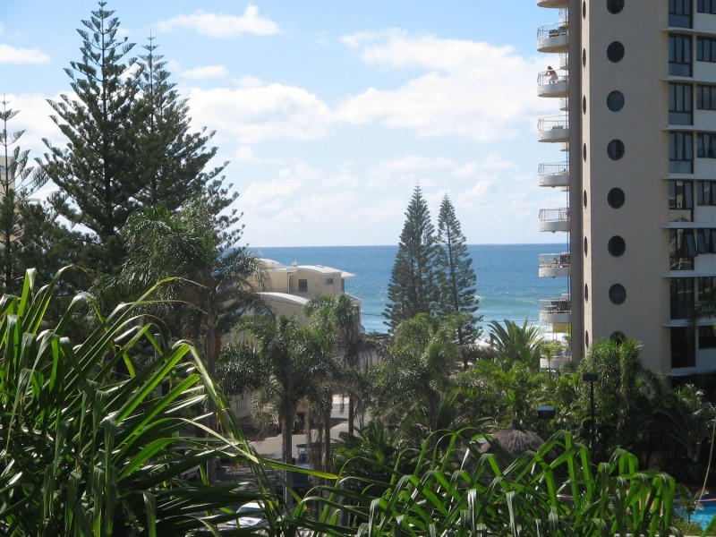 ‘Alexander”/2943 Gold Coast Highway, Surfers Paradise QLD 4217