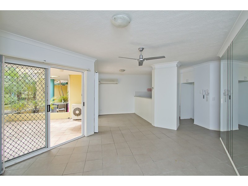 19 Monte Carlo Avenue, Surfers Paradise QLD 4217