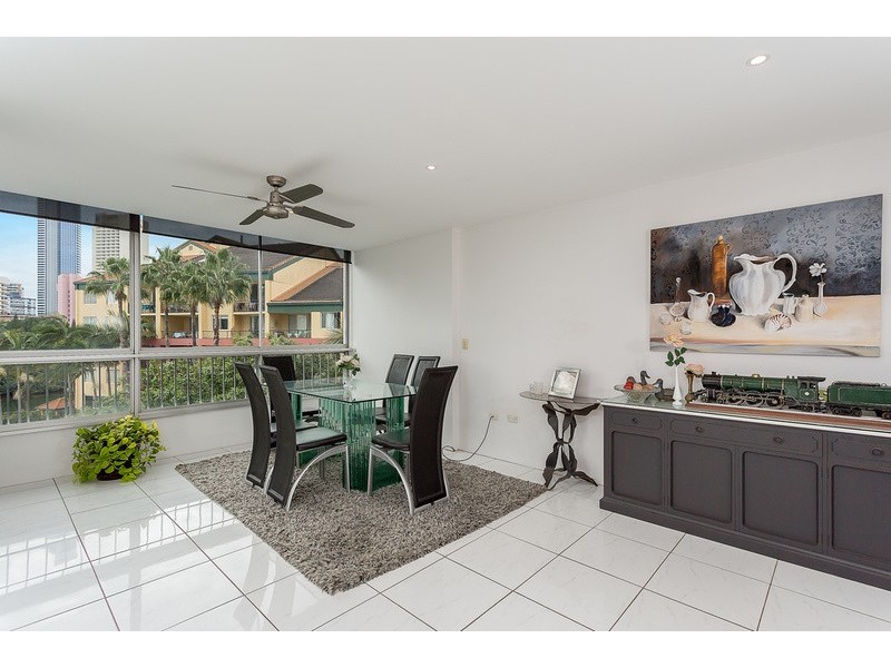 Brentwood/11 Paradise Island Drive, Surfers Paradise QLD 4217