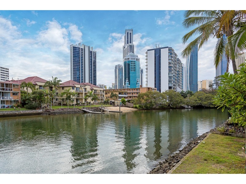 Brentwood/11 Paradise Island Drive, Surfers Paradise QLD 4217