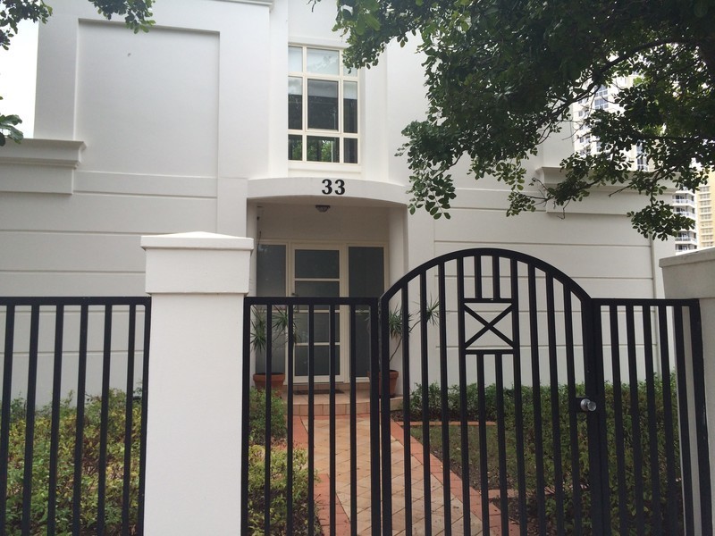 1&2/33 Peak Avenue, Main Beach QLD 4217