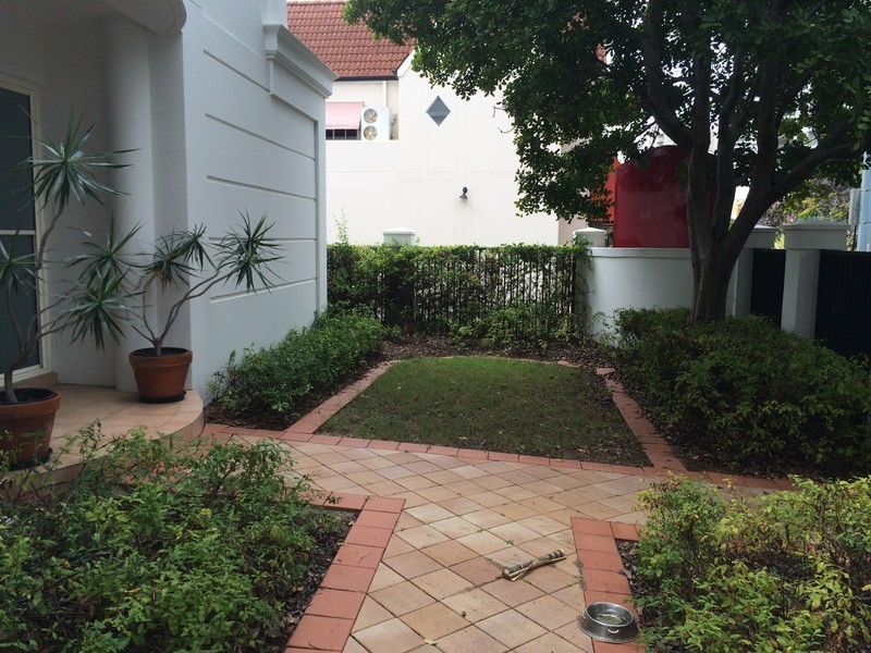 1&2/33 Peak Avenue, Main Beach QLD 4217