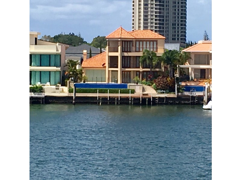 74 Admiralty Drive, Paradise Waters QLD 4217