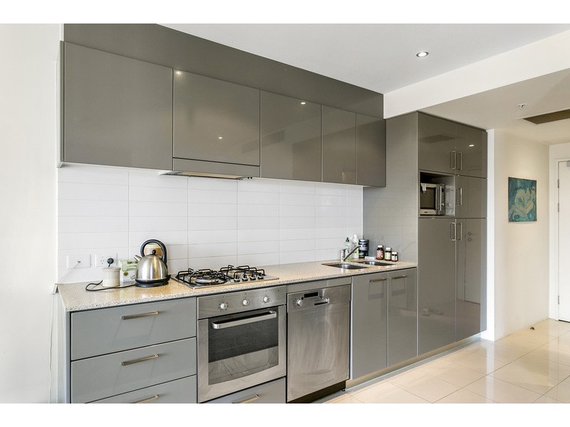 1802/’Avalon’ 4 Wahroonga Place, Surfers Paradise QLD 4217