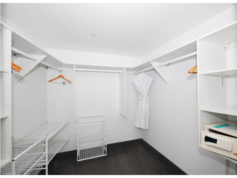 Q1/9 Hamilton Avenue, Surfers Paradise QLD 4217