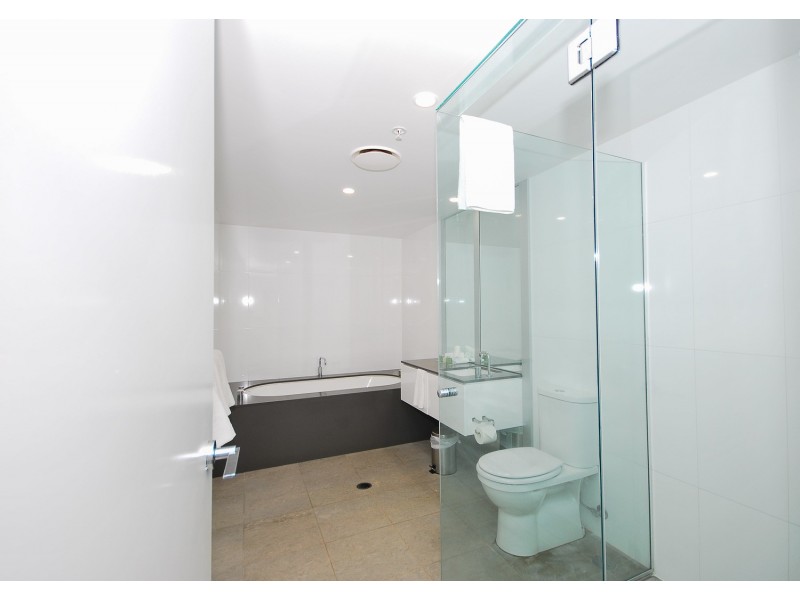 Q1/9 Hamilton Avenue, Surfers Paradise QLD 4217