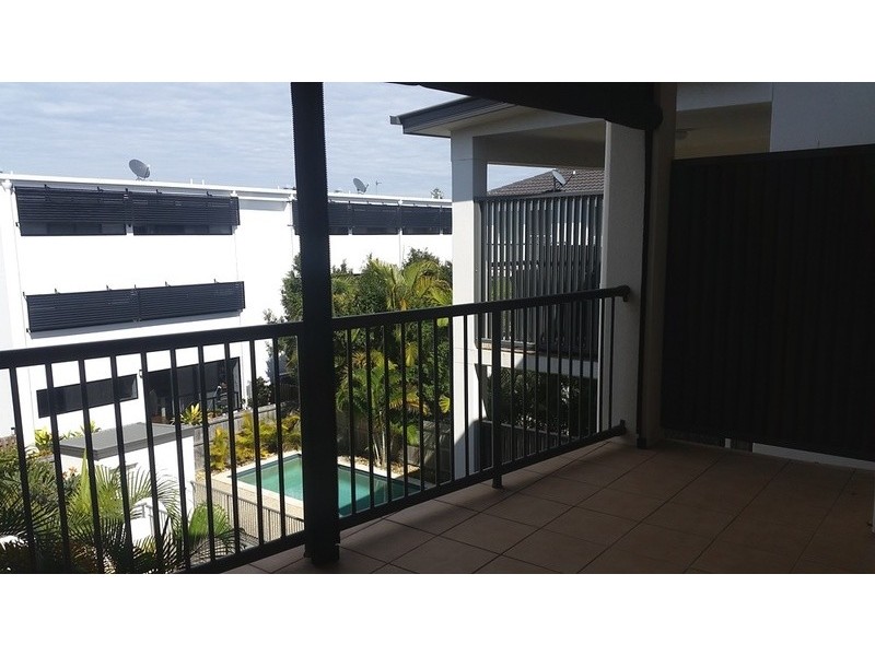 4 Proud Street, Labrador QLD 4215