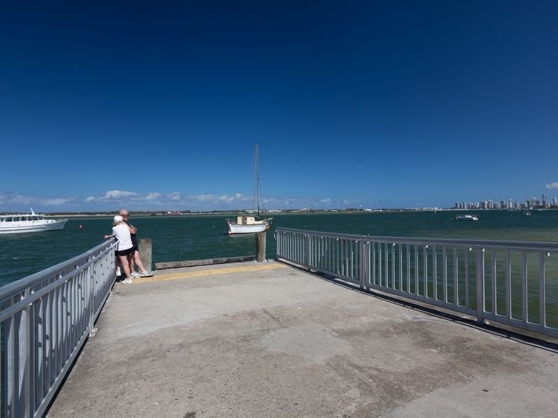 4 Proud Street, Labrador QLD 4215