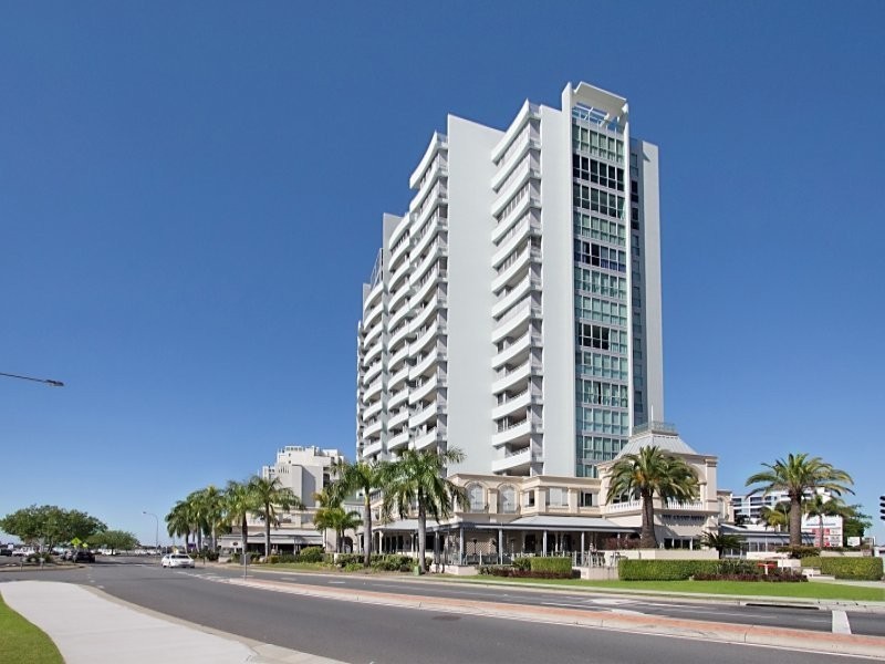 4 Proud Street, Labrador QLD 4215