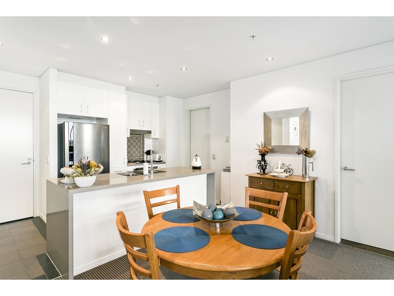 Unit 606/2 Aqua Street, Southport QLD 4215