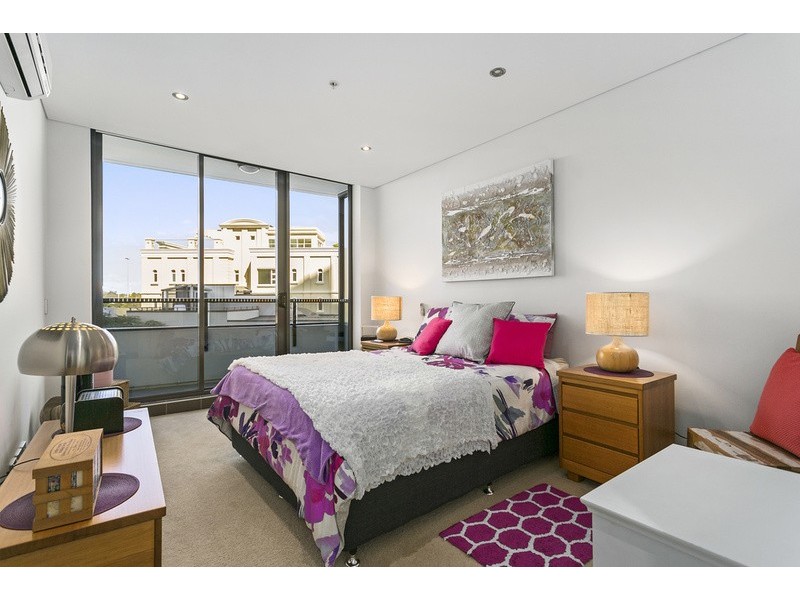 Unit 606/2 Aqua Street, Southport QLD 4215