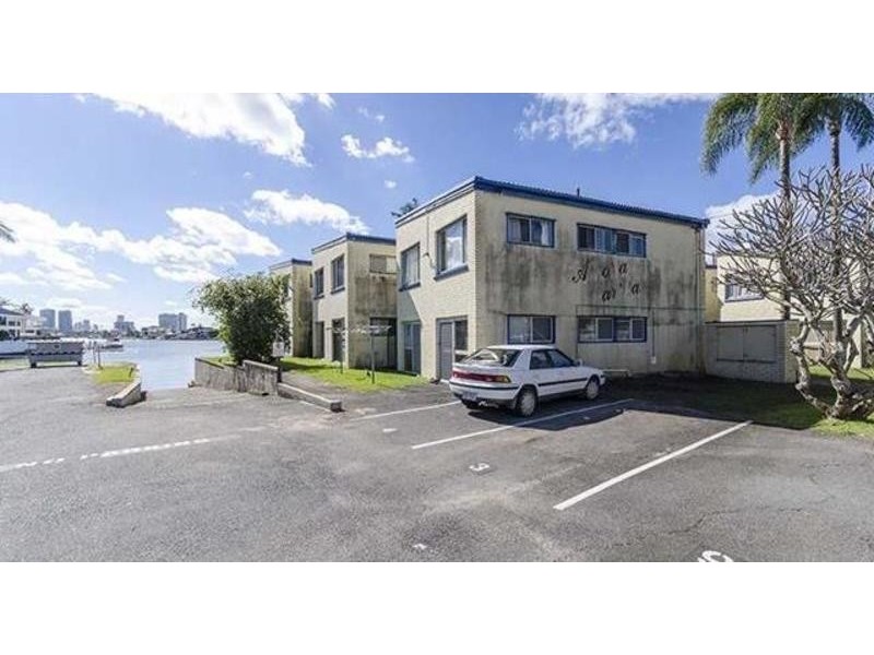 107 Stanhill Drive, Surfers Paradise QLD 4217