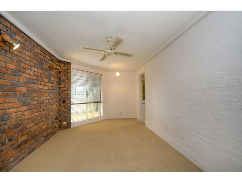 4  Costa Court, Broadbeach Waters QLD 4218