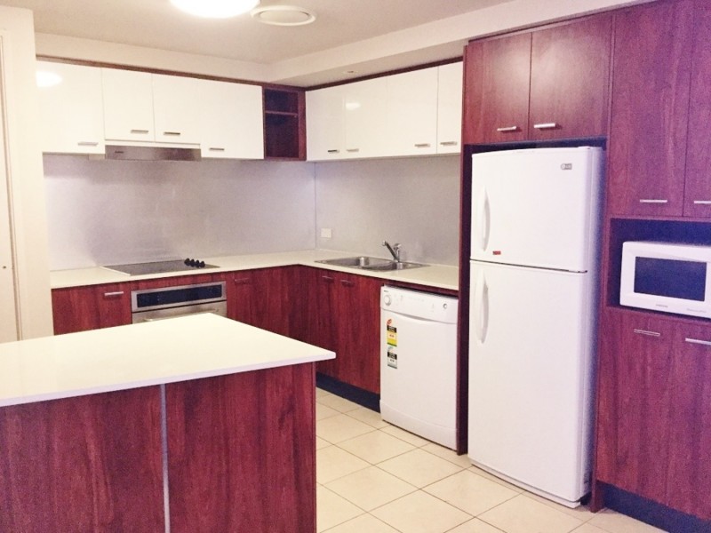 2186/23 Ferny Avenue, Surfers Paradise QLD 4217