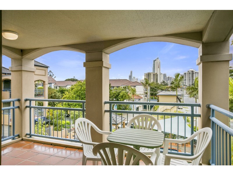 Martinique Gardens/4 Monte Carlo Avenue, Surfers Paradise QLD 4217