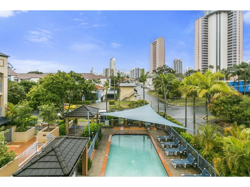 Martinique Gardens/4 Monte Carlo Avenue, Surfers Paradise QLD 4217