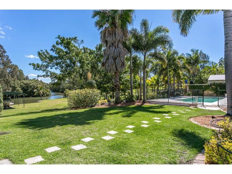 9 Gwydir Court, Helensvale QLD 4212