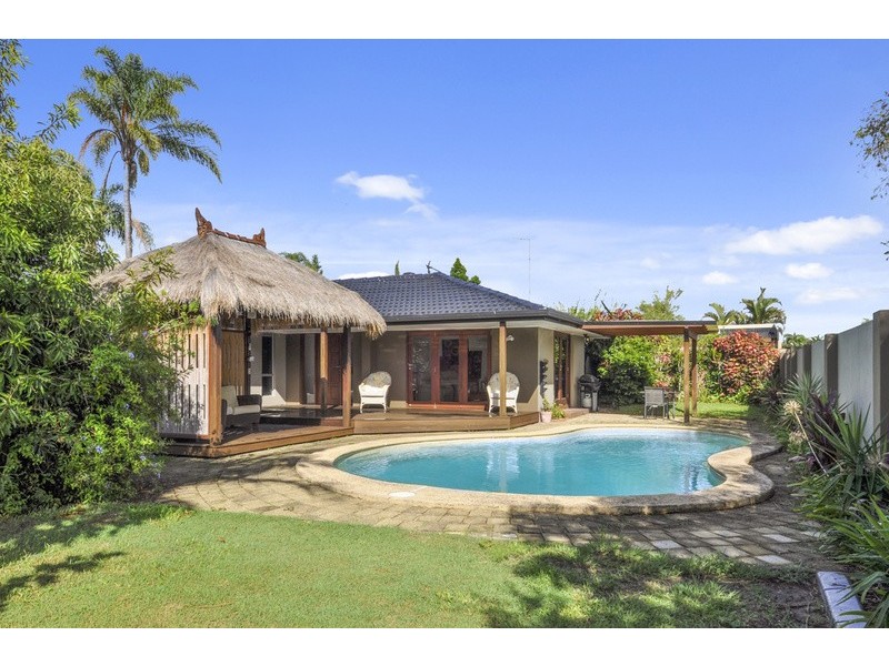 2 Tain Court, Sorrento QLD 4217