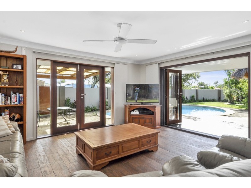 2 Tain Court, Sorrento QLD 4217