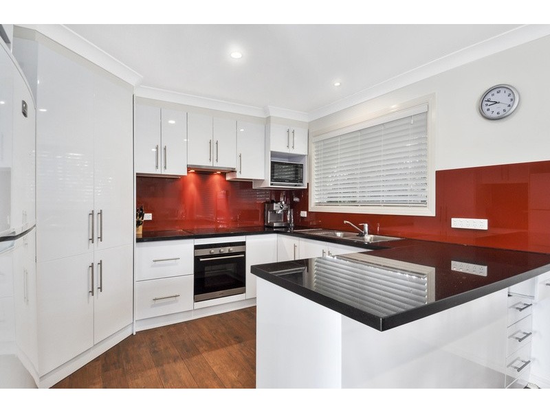 2 Tain Court, Sorrento QLD 4217