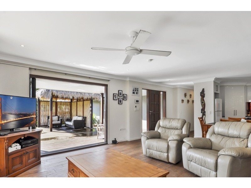 2 Tain Court, Sorrento QLD 4217