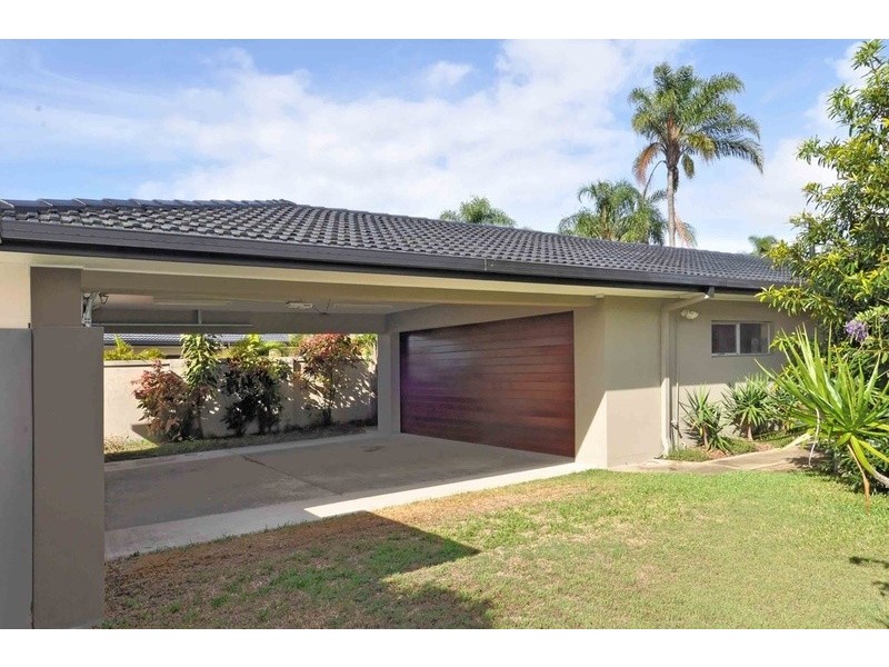 2 Tain Court, Sorrento QLD 4217