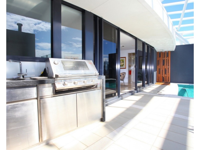 “Oracle”/21 Elizabeth Avenue, Broadbeach QLD 4218