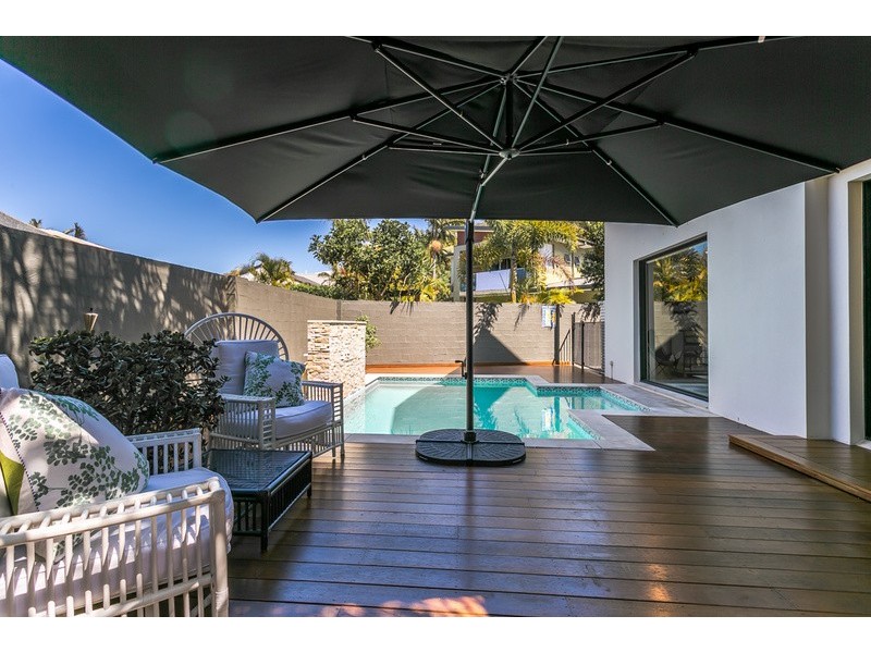 10 Kapala Street, Southport QLD 4215