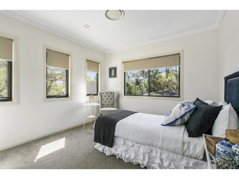 10 Kapala Street, Southport QLD 4215