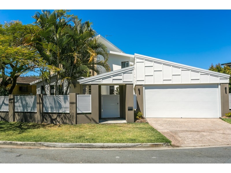 10 Kapala Street, Southport QLD 4215