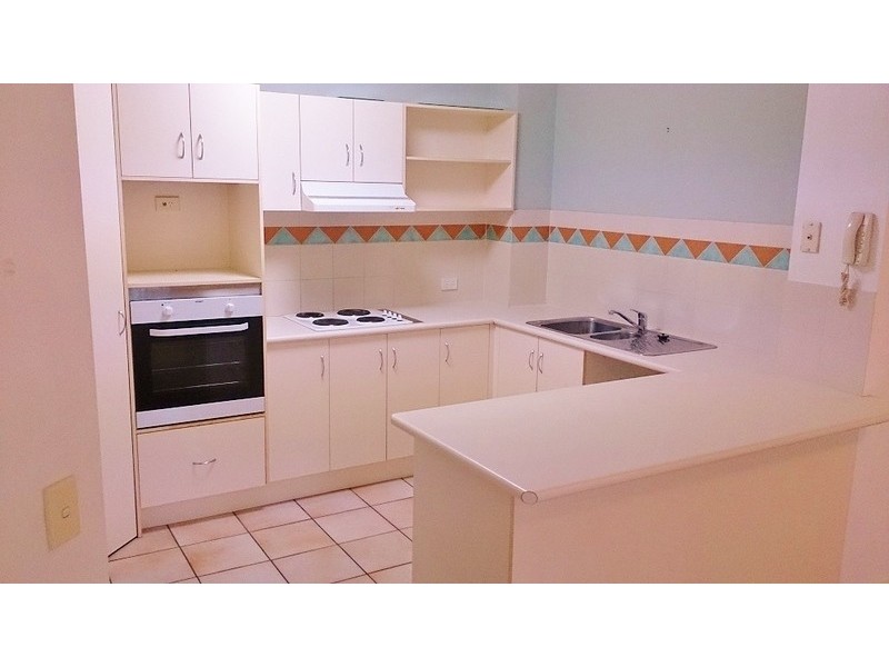 1/37 Meron Street, Southport QLD 4215