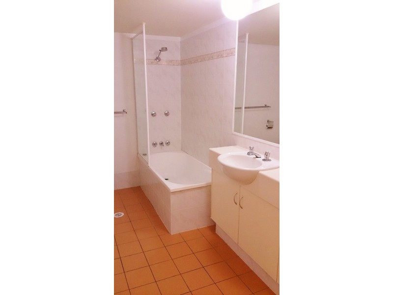 1/37 Meron Street, Southport QLD 4215