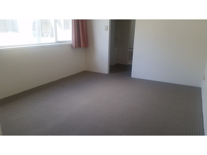 33 Old Burleigh Road, Surfers Paradise QLD 4217