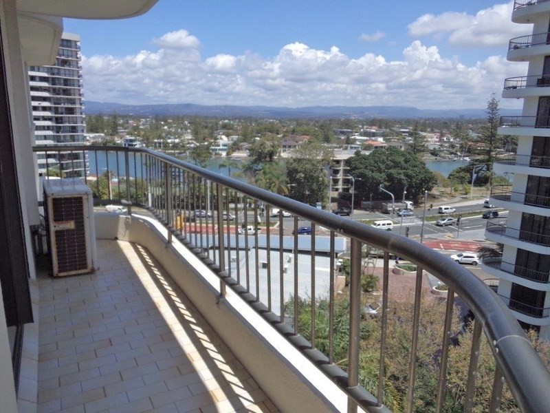 Aristocrat/19 Aubrey Street, Surfers Paradise QLD 4217