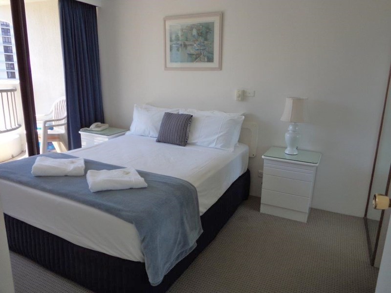 Aristocrat/19 Aubrey Street, Surfers Paradise QLD 4217