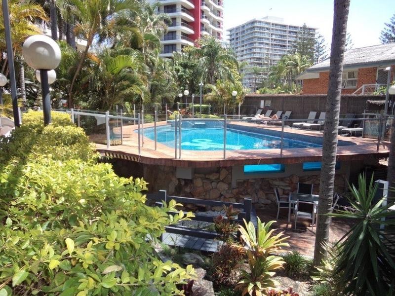 Aristocrat/19 Aubrey Street, Surfers Paradise QLD 4217