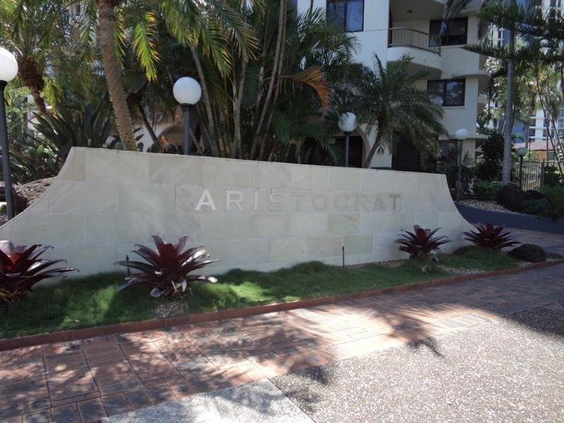 Aristocrat/19 Aubrey Street, Surfers Paradise QLD 4217